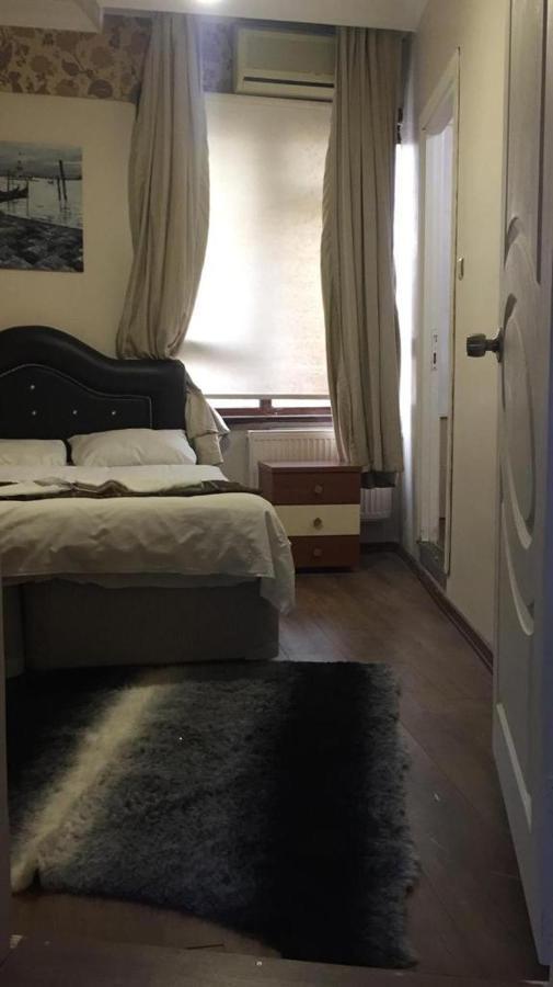 Divan Wooden Guesthouse Istanboel Buitenkant foto