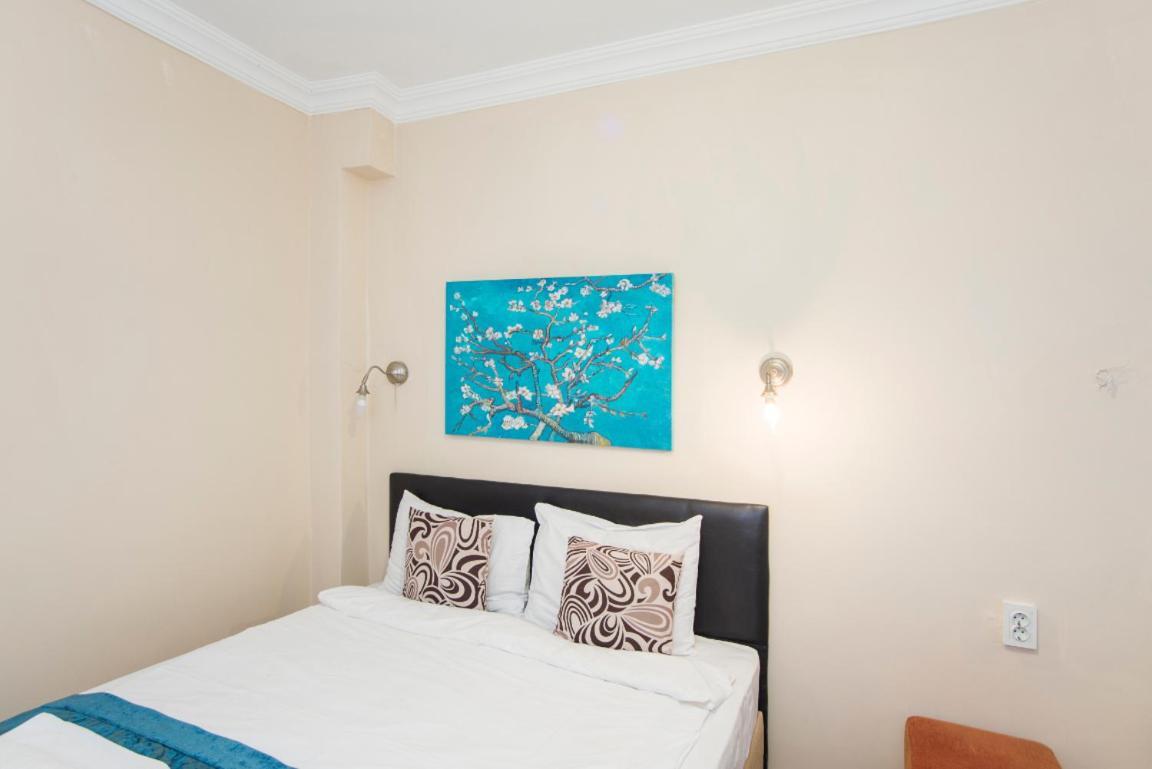 Divan Wooden Guesthouse Istanboel Buitenkant foto